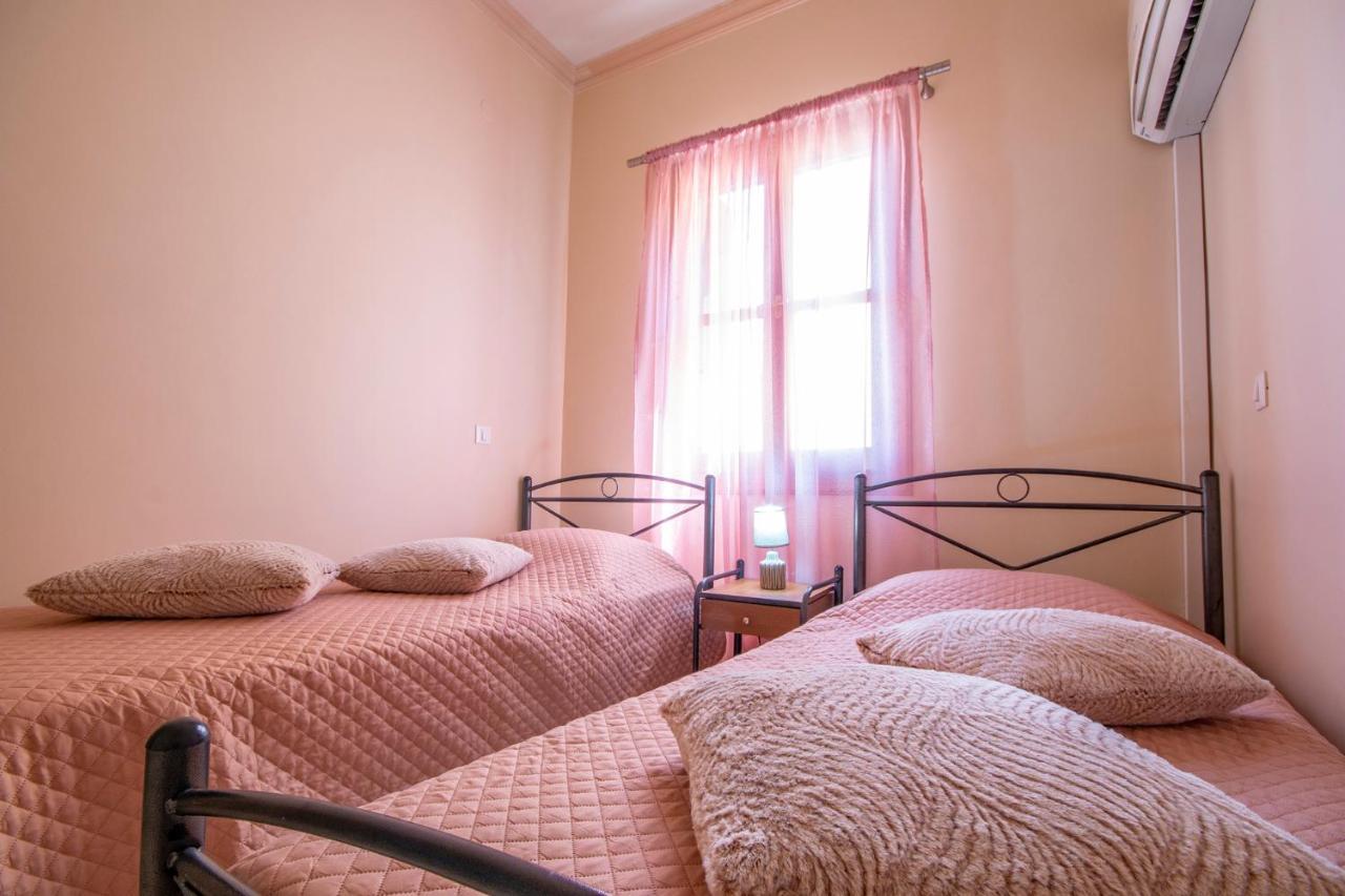 Vila Elion Myloi Sými Buitenkant foto